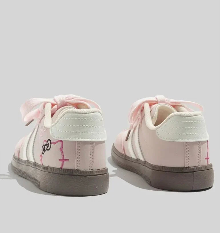 Cinnawrld Embroidery Sneakers