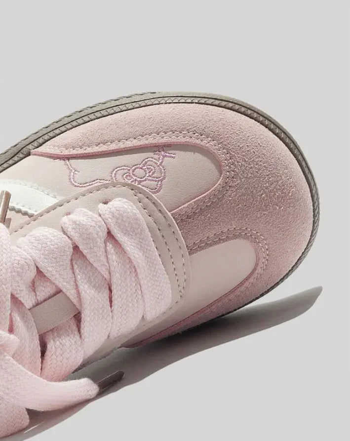Cinnawrld Embroidery Sneakers