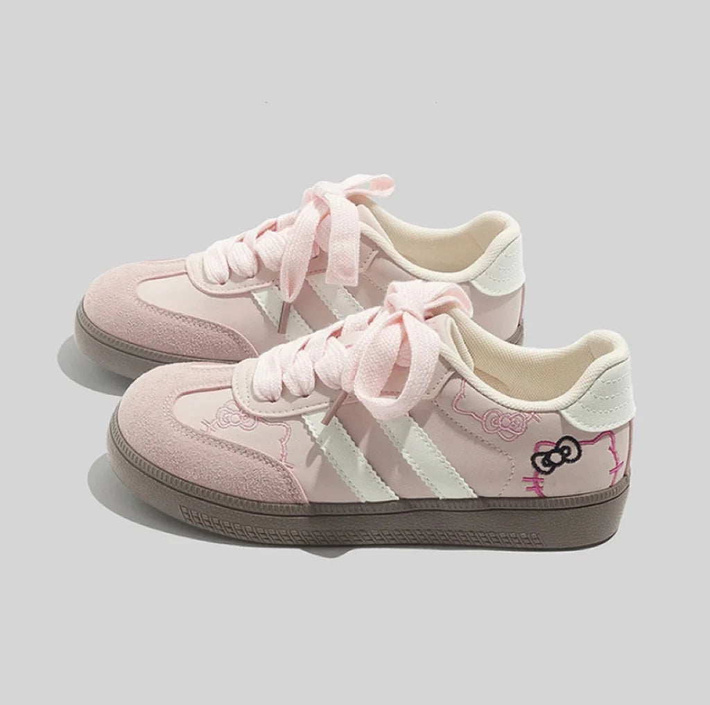 Cinnawrld Embroidery Sneakers