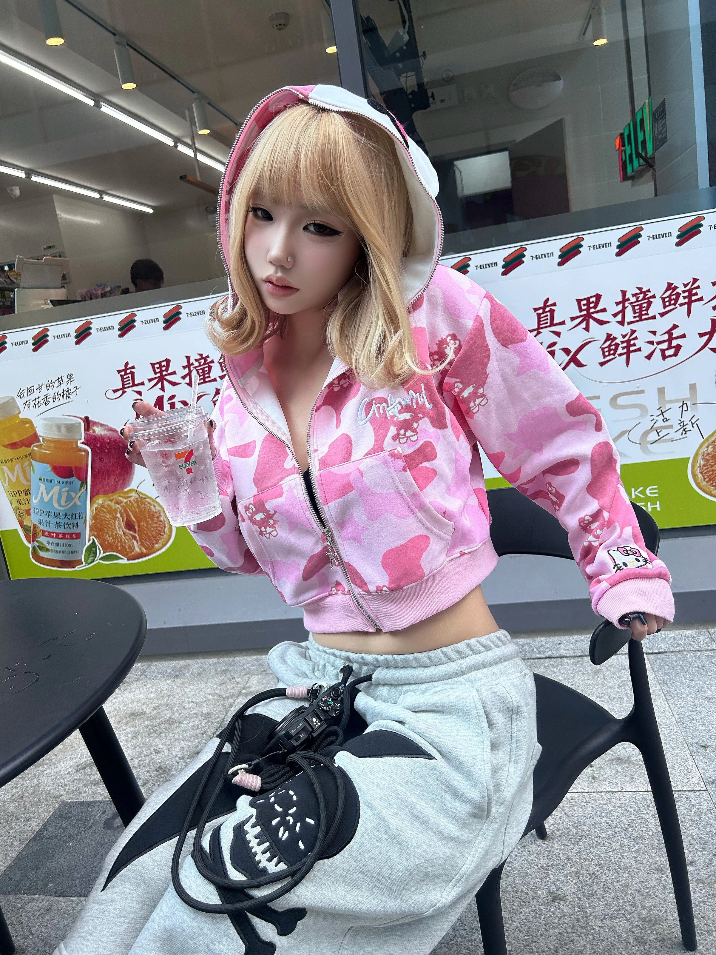 CINNAWRLD <br>
