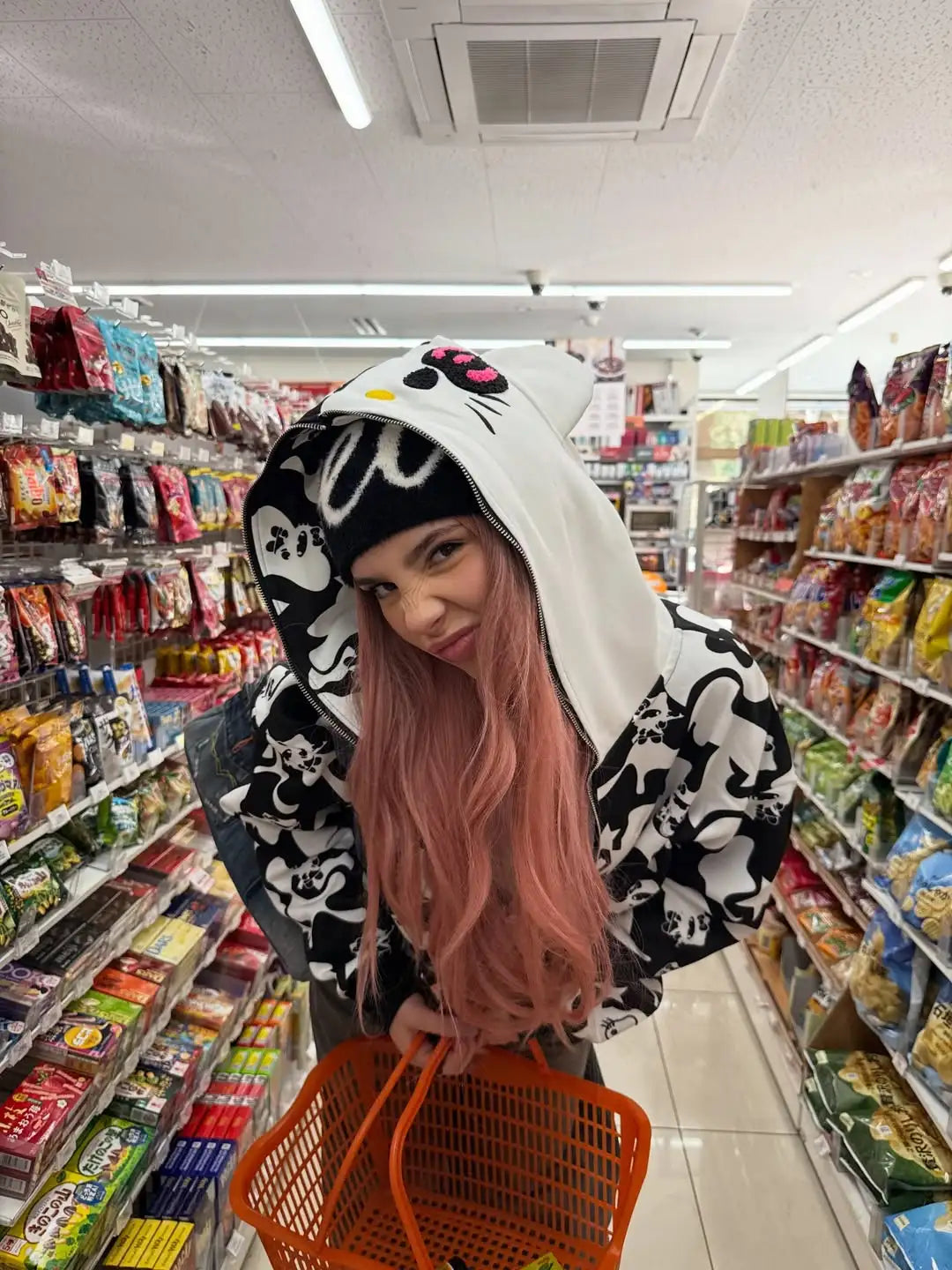 CINNAWRLD <br>
