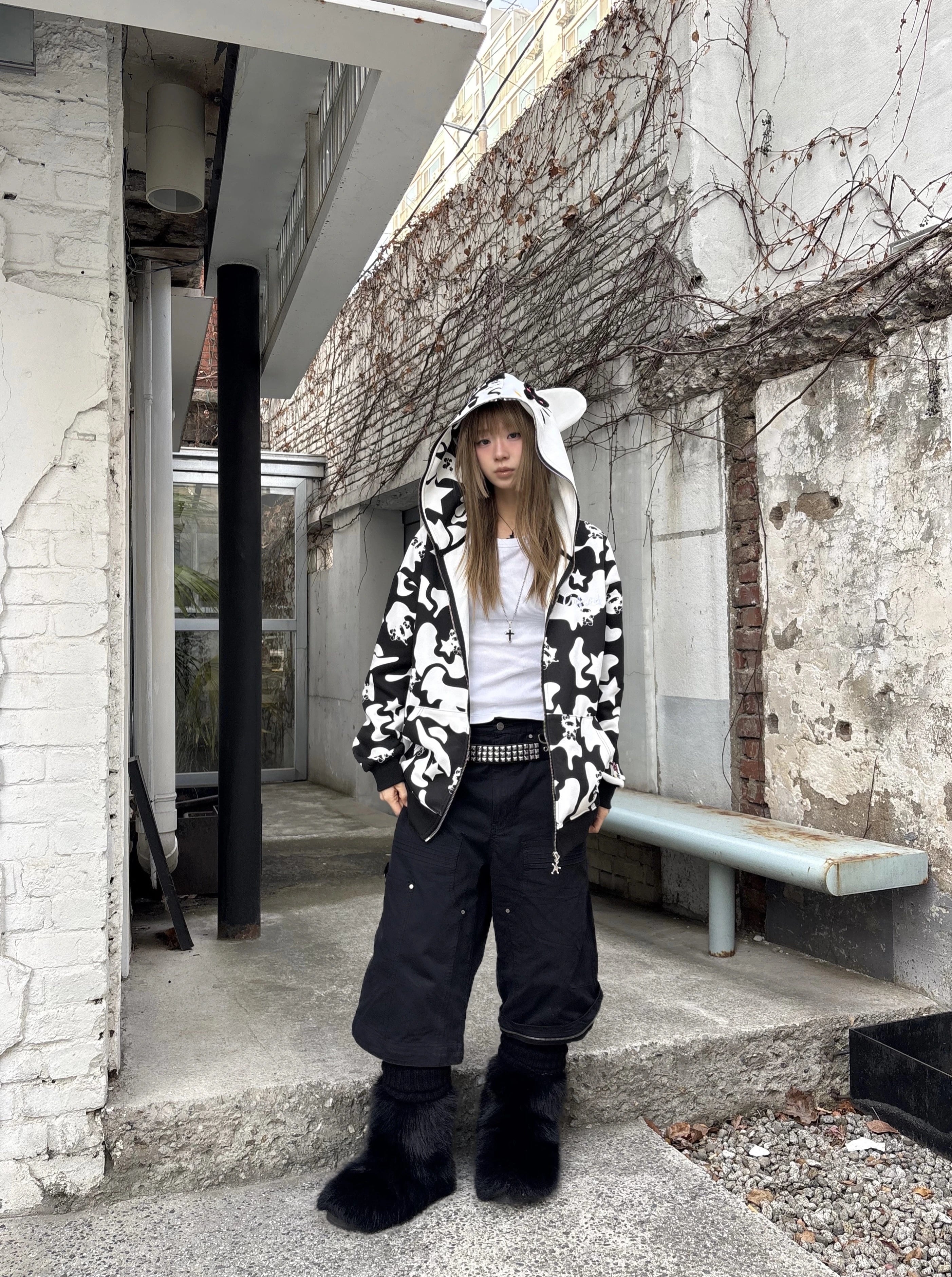 Y2k Cinnawrld Sweater